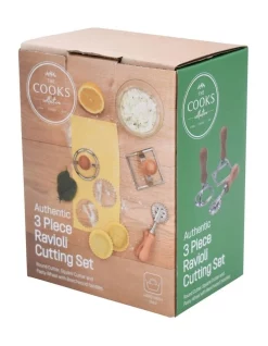 Brand new ⌛ The Cooks Collective 3 Piece Ravioli Cutting Set 🧨