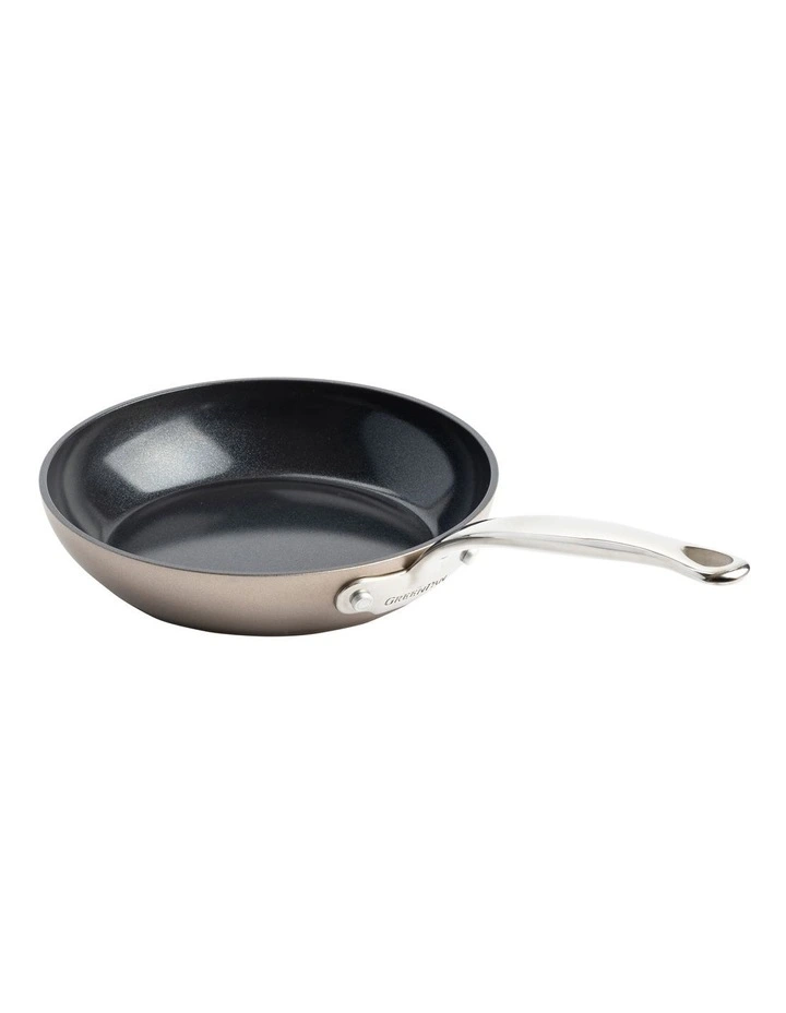 Brand new π₯° GreenPan Revolution 20cm Frypan In Champagne π
